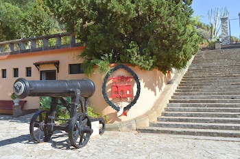 The Eliott Hotel