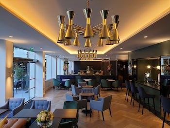 The Eliott Hotel
