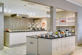 Protea Hotel By Marriott Polokwane Landmark