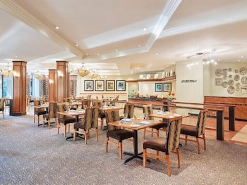 Taj Pamodzi Hotel