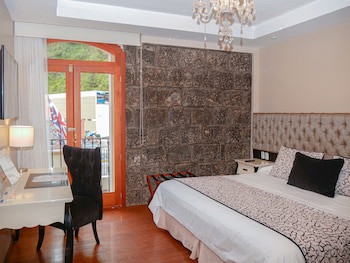 Sangay Spa Hotel