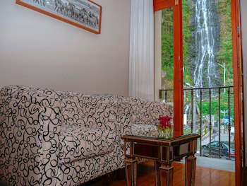 Sangay Spa Hotel