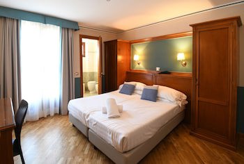 Hotel Cavour galeri fotoğrafı