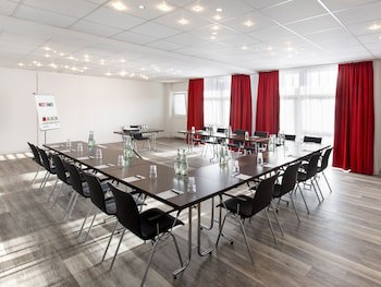 DORMERO Hotel Hannover – Langenhagen Airport galeri fotoğrafı