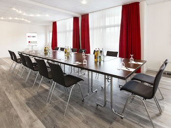 DORMERO Hotel Hannover – Langenhagen Airport galeri fotoğrafı