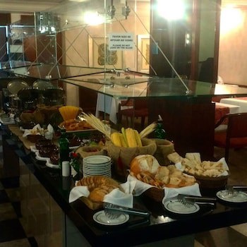 Alta Reggia Plaza Hotel