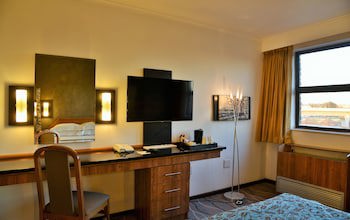 The Centurion Hotel