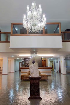 Bristol Exceler Plaza Hotel