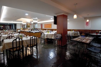 Bristol Exceler Plaza Hotel
