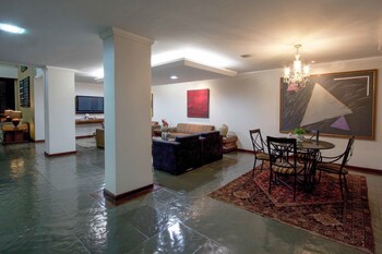 Bristol Exceler Plaza Hotel