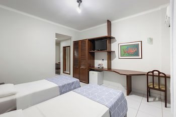 Bristol Exceler Plaza Hotel