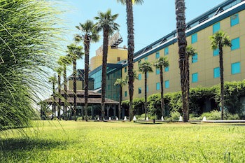 Royal Garden Hotel