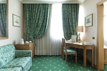 Royal Garden Hotel galeri fotoğrafı