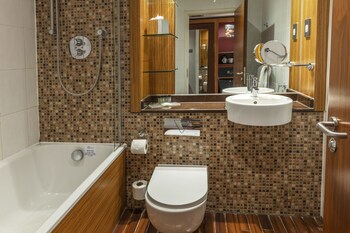 Ashford International Hotel & Spa
