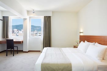 Lucy Hotel