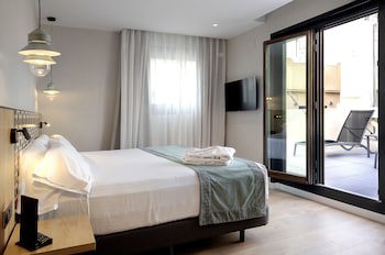 Catalonia Excelsior Hotel