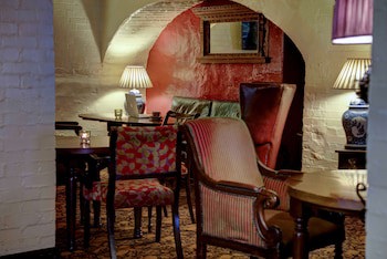 The Bull Hotel, Sure Hotel Collection By Best Western
