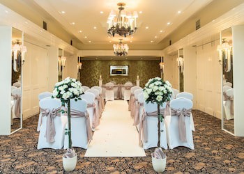 The Bull Hotel, Sure Hotel Collection By Best Western
