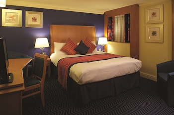The Bull Hotel, Sure Hotel Collection By Best Western