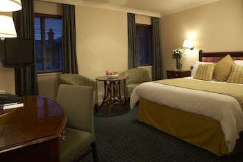 The Bull Hotel, Sure Hotel Collection By Best Western