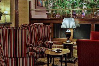 The Bull Hotel, Sure Hotel Collection By Best Western