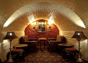 The Bull Hotel, Sure Hotel Collection By Best Western