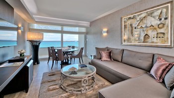 Divani Apollon Palace & Thalasso