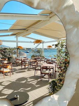 Divani Apollon Palace & Thalasso