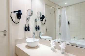 Metropolitan Al Mafraq Hotel galeri fotoğrafı