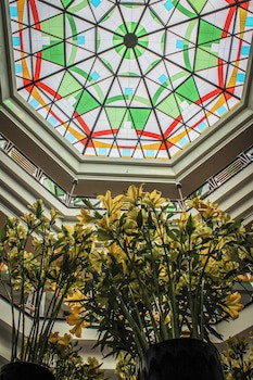 Metropolitan Al Mafraq Hotel fotoğrafı