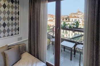 Hotel Arlecchino fotoğrafı