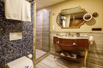 Romance Istanbul Hotel