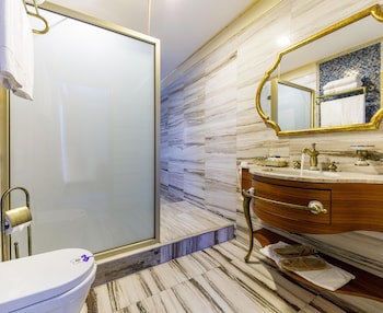 Romance Istanbul Hotel