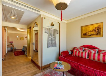 Romance Istanbul Hotel