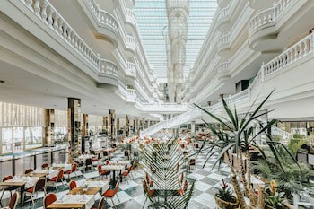 Cleopatra Palace Hotel