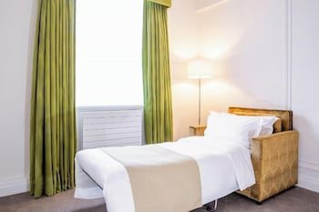 Astor Court Hotel
