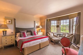 Wood Hall Hotel And Spa