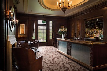 Wood Hall Hotel And Spa