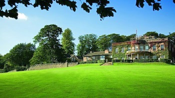 Wood Hall Hotel And Spa