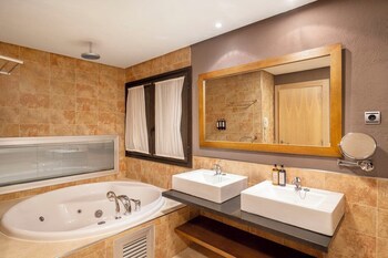 Eurostars Royal Tanau