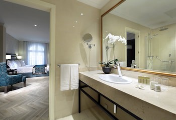 Eurostars Casa De La Lirica