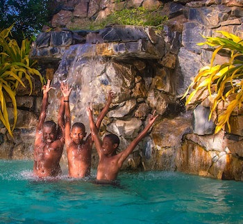 Kariwak Village Holistic Haven And Hotel