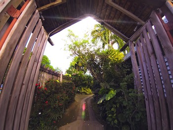 Kariwak Village Holistic Haven And Hotel