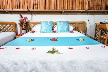 Kariwak Village Holistic Haven And Hotel