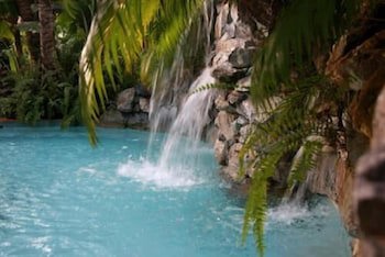 Kariwak Village Holistic Haven And Hotel