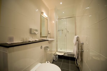 Crown And Mitre Hotel