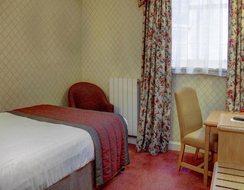 Crown And Mitre Hotel