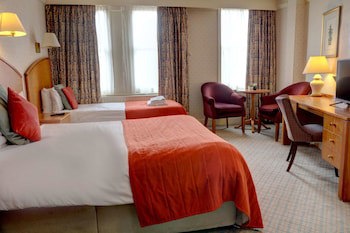 Crown And Mitre Hotel