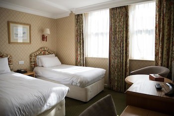 Crown And Mitre Hotel