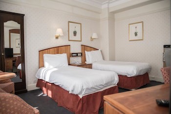 Crown And Mitre Hotel